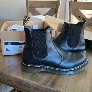 Dr. Martens leather shoes US size 9